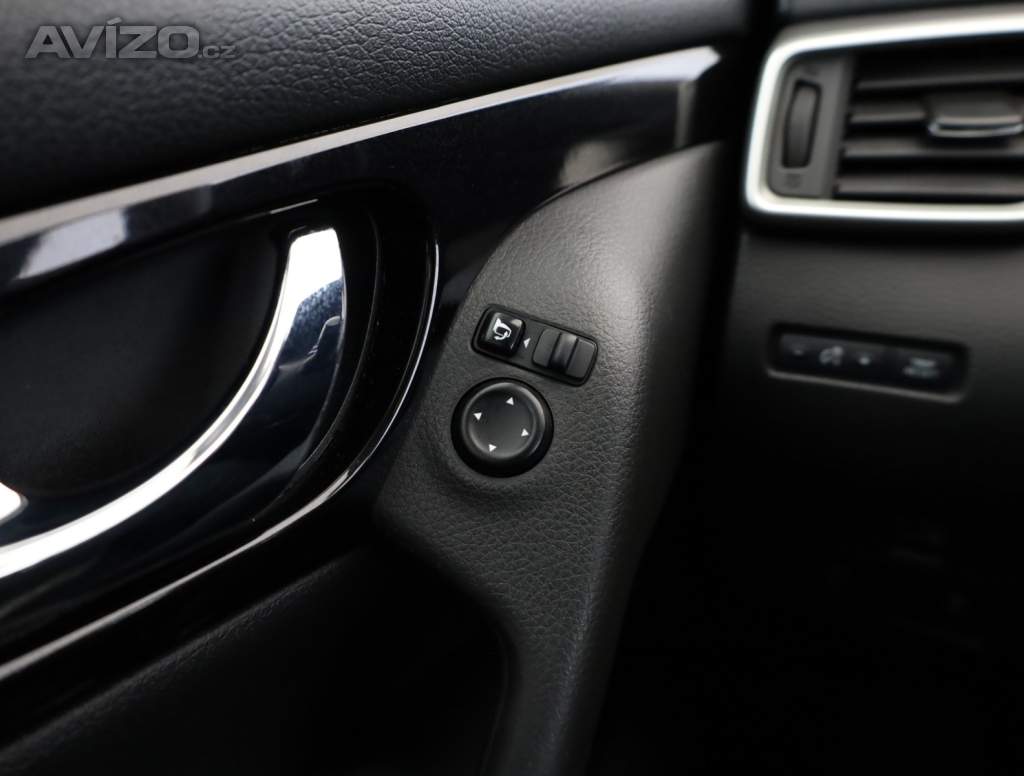 Foto inzerátu Nissan Qashqai 1.2 DIG-T