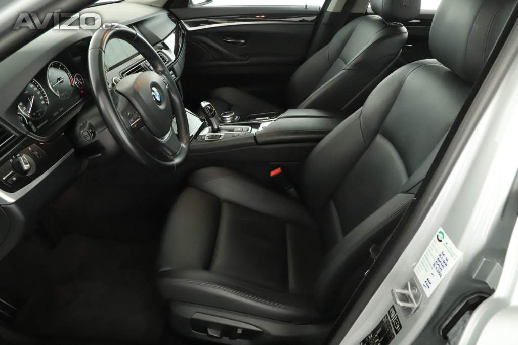 Foto inzerátu BMW 5 525d xDrive