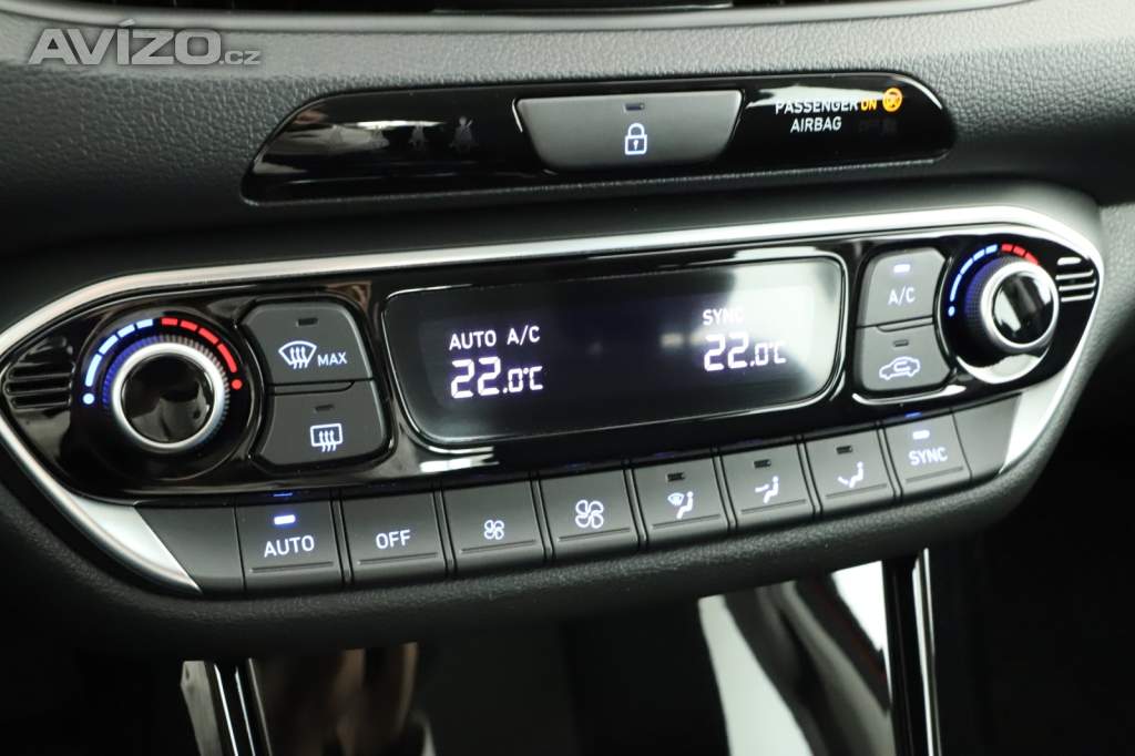 Foto inzerátu Hyundai i30 Fastback 1.0 T-GDI