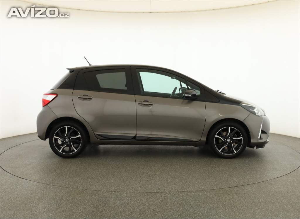 Foto inzerátu Toyota Yaris 1.5 Dual VVT-i