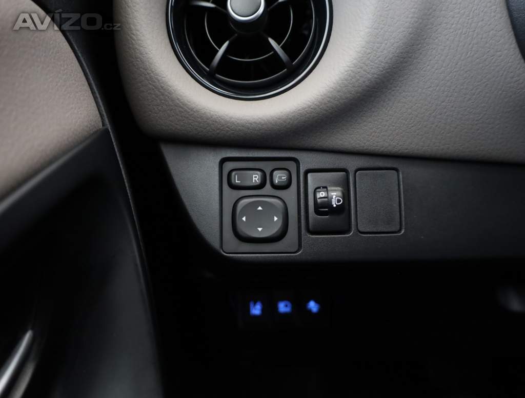 Foto inzerátu Toyota Yaris 1.5 Dual VVT-i