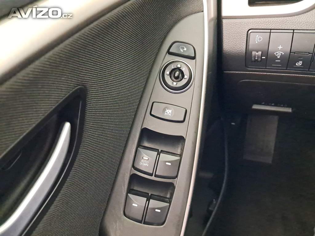Foto inzerátu Hyundai i30 1.6 MPI