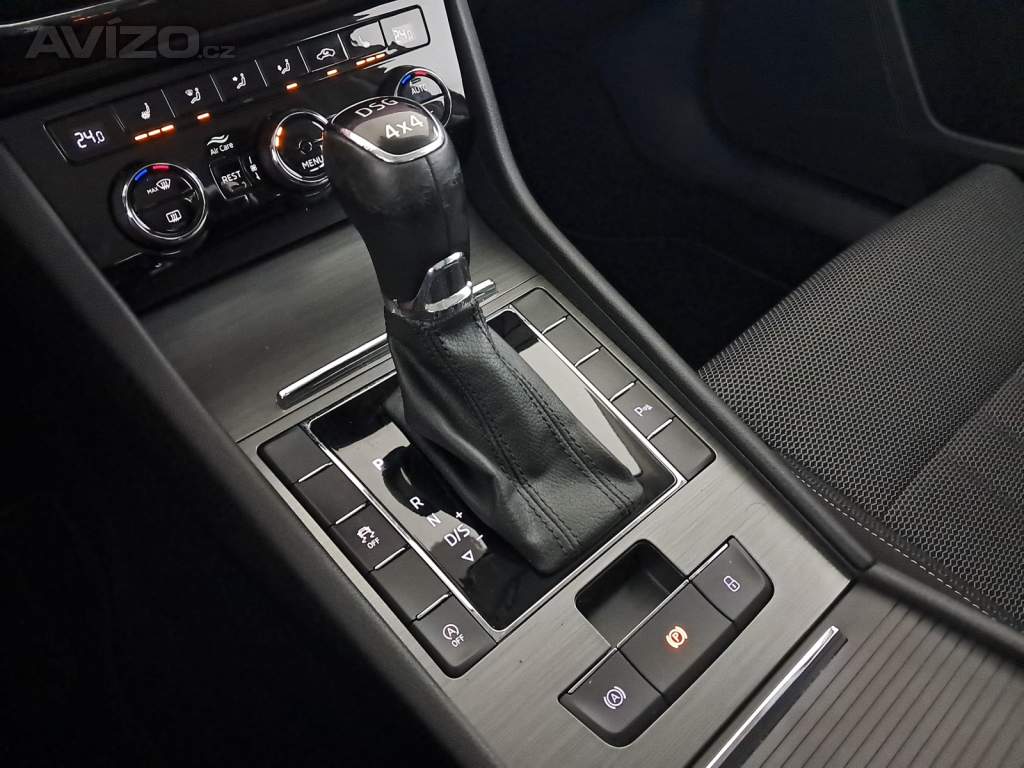 Foto inzerátu Skoda Superb 2.0 TDI