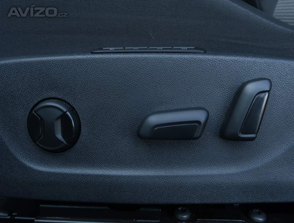 Foto inzerátu Skoda Enyaq 50 (52 kWh)