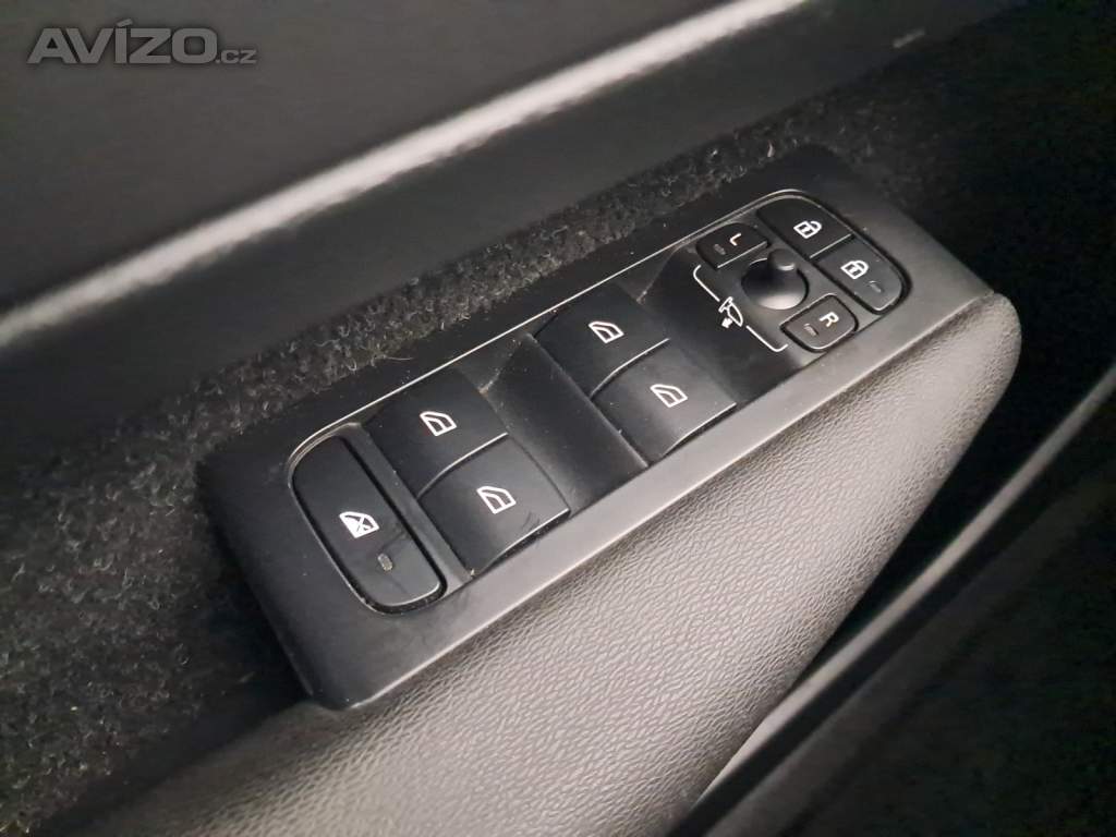 Foto inzerátu Volvo XC40 D3 AWD
