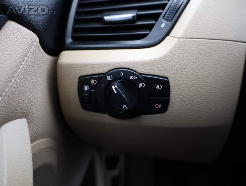 Foto inzerátu BMW X1 sDrive18d