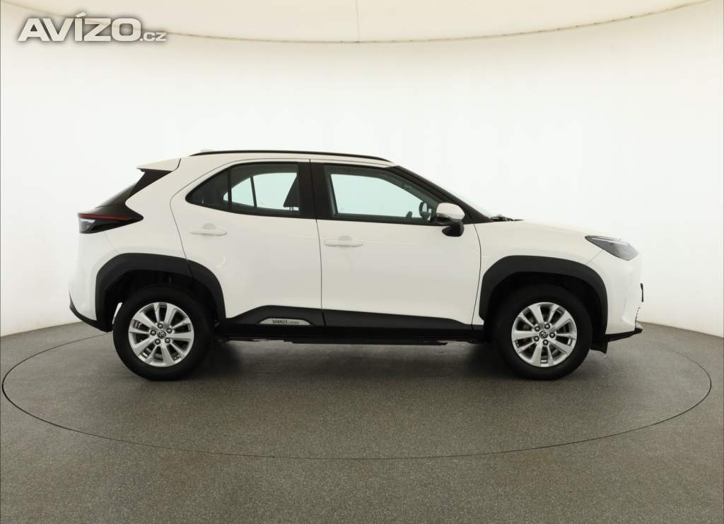 Foto inzerátu Toyota Yaris Cross 1.5 VVT-iE E-Four