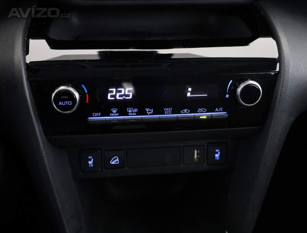 Foto inzerátu Toyota Yaris Cross 1.5 VVT-iE E-Four