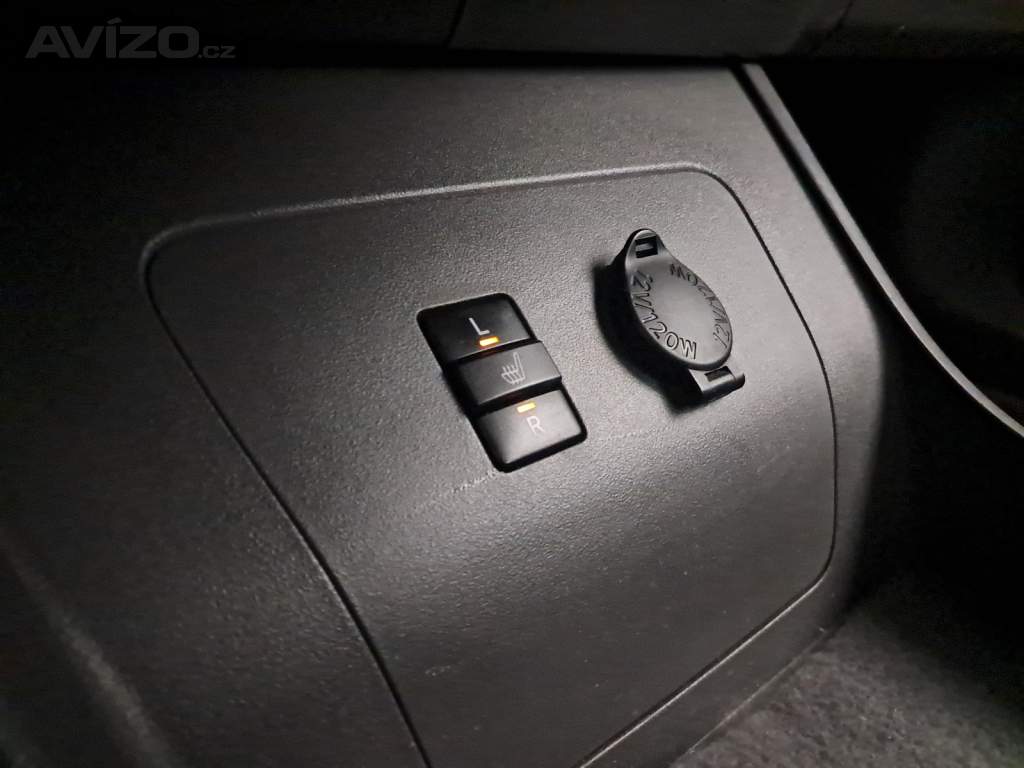 Foto inzerátu Toyota Prius 1.8 VVT-i HSD