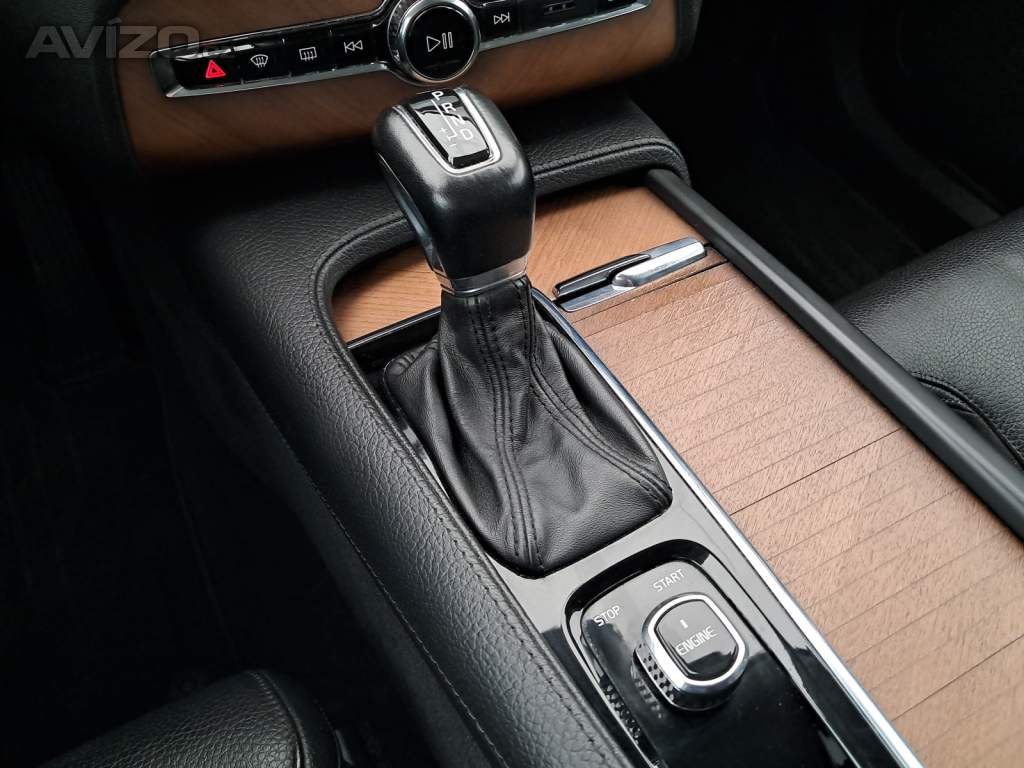 Foto inzerátu Volvo XC90 D5 AWD