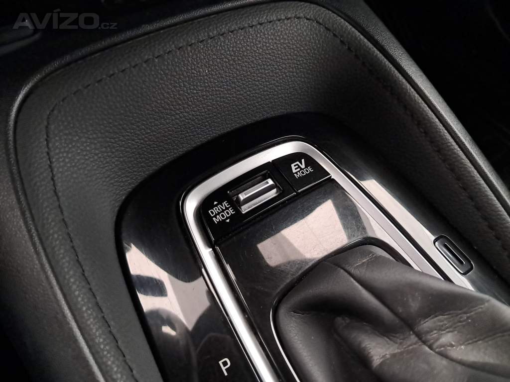 Foto inzerátu Toyota Corolla 2.0 Hybrid