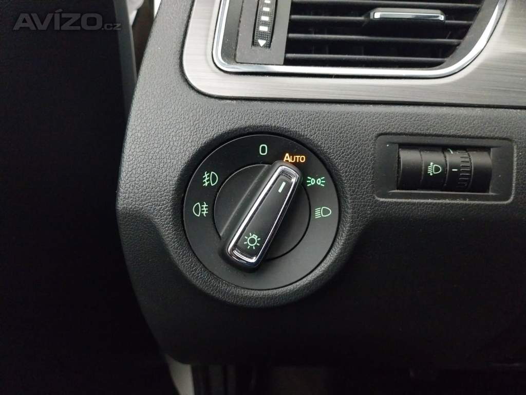 Foto inzerátu Skoda Rapid 1.0 TSI