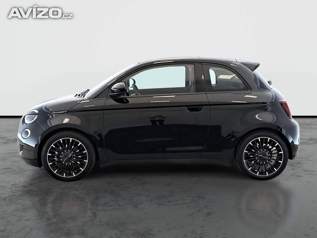 Foto inzerátu Fiat 500e 42 kWh