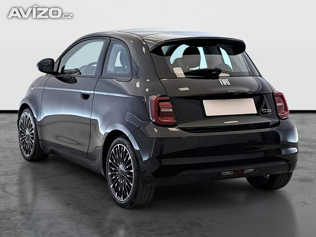 Foto inzerátu Fiat 500e 42 kWh