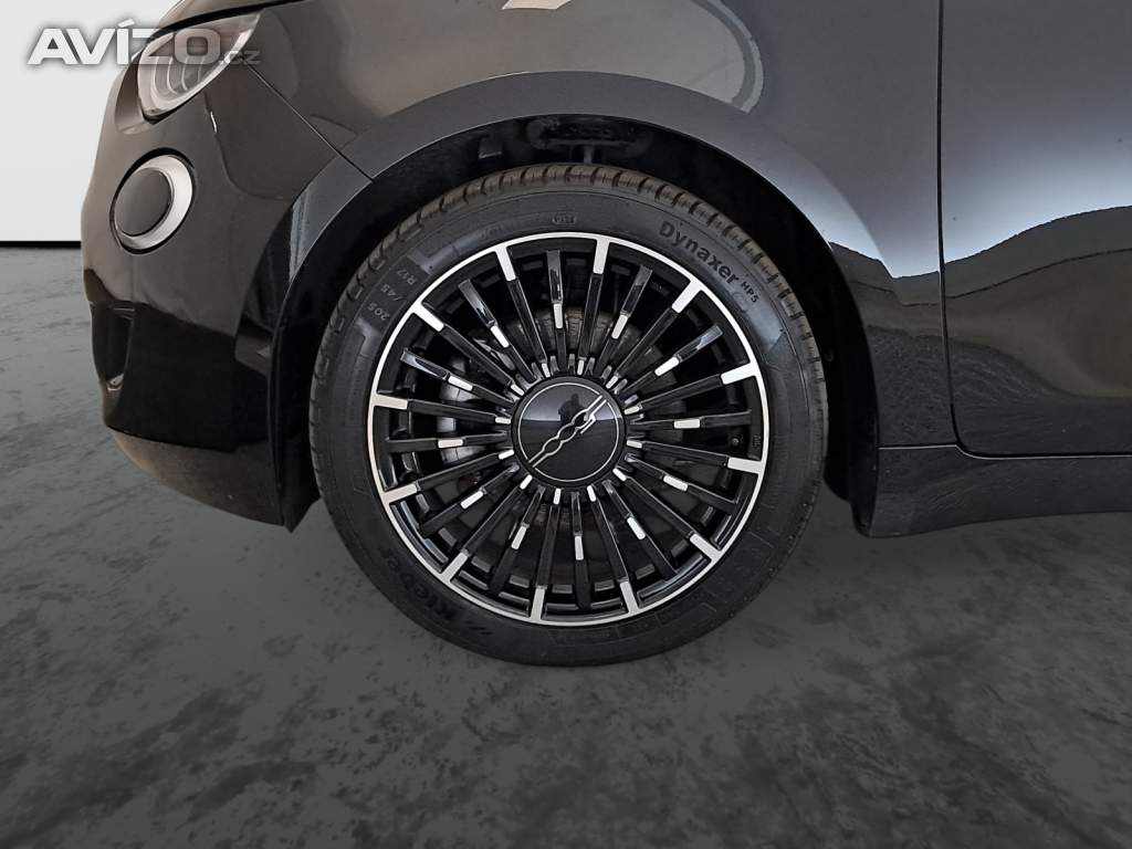 Foto inzerátu Fiat 500e 42 kWh