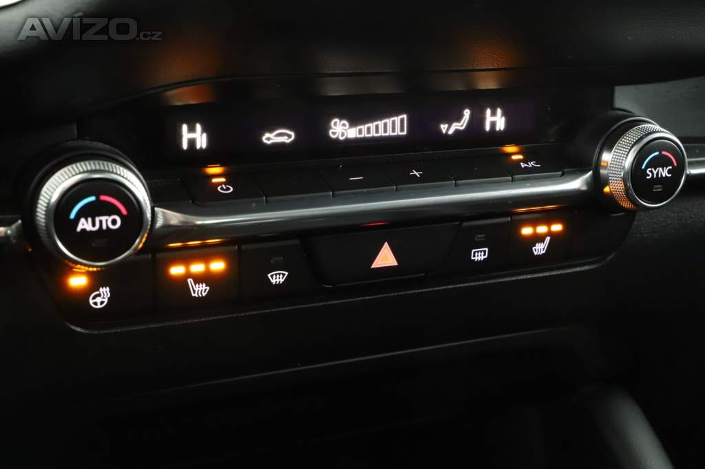 Foto inzerátu Mazda 3 2.0 Skyactiv-G
