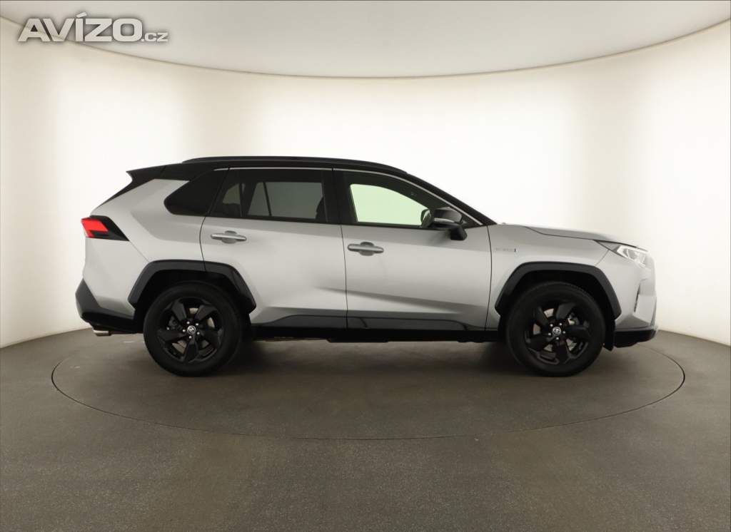 Foto inzerátu Toyota RAV 4 2.5 Hybrid