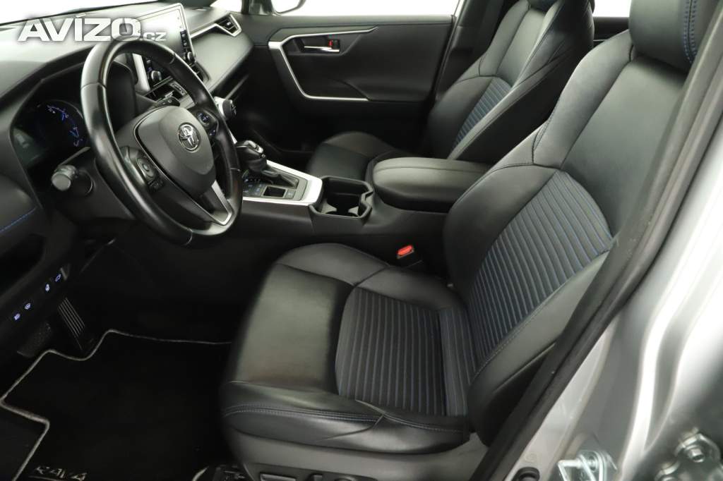 Foto inzerátu Toyota RAV 4 2.5 Hybrid