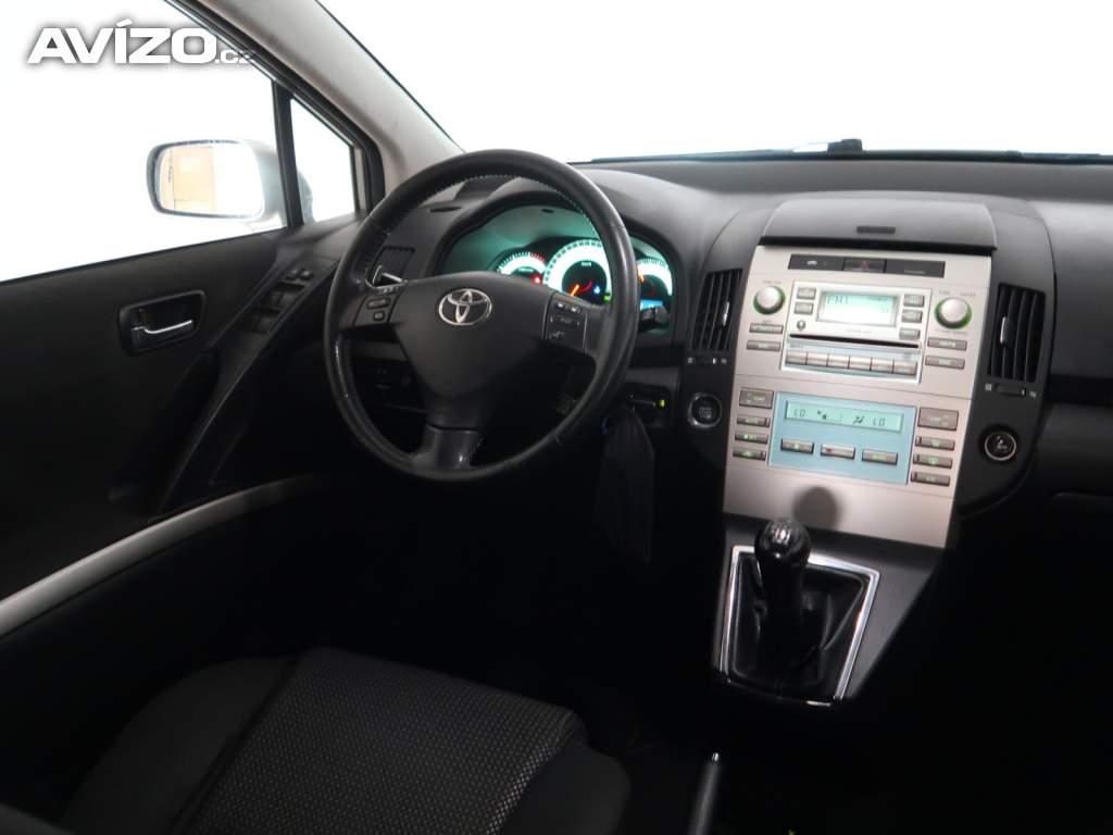 Foto inzerátu Toyota Corolla Verso 2.2 D-4D