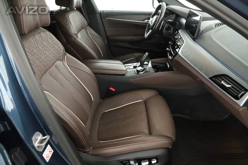 Foto inzerátu BMW 5 530e xDrive