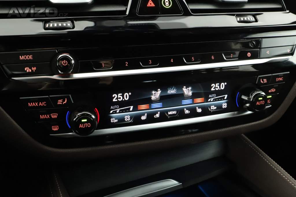 Foto inzerátu BMW 5 530e xDrive