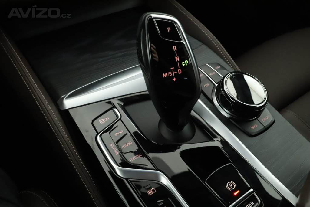 Foto inzerátu BMW 5 530e xDrive