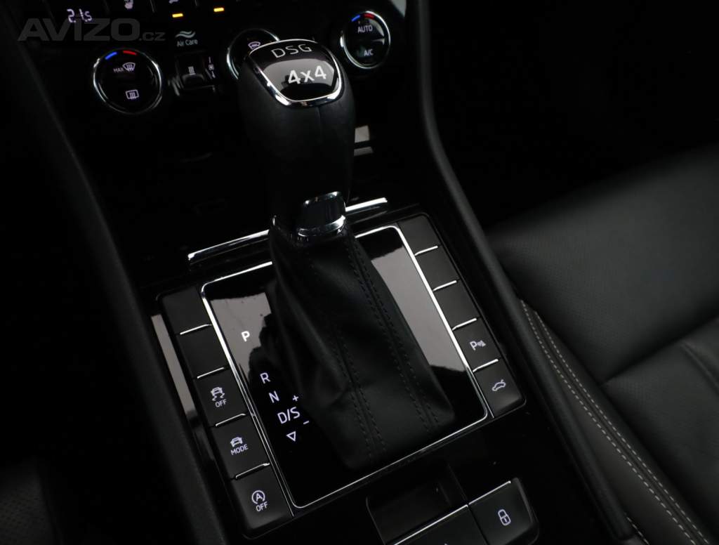 Foto inzerátu Skoda Superb 2.0 TDI
