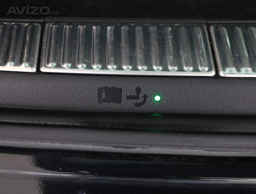 Foto inzerátu Skoda Superb 2.0 TDI