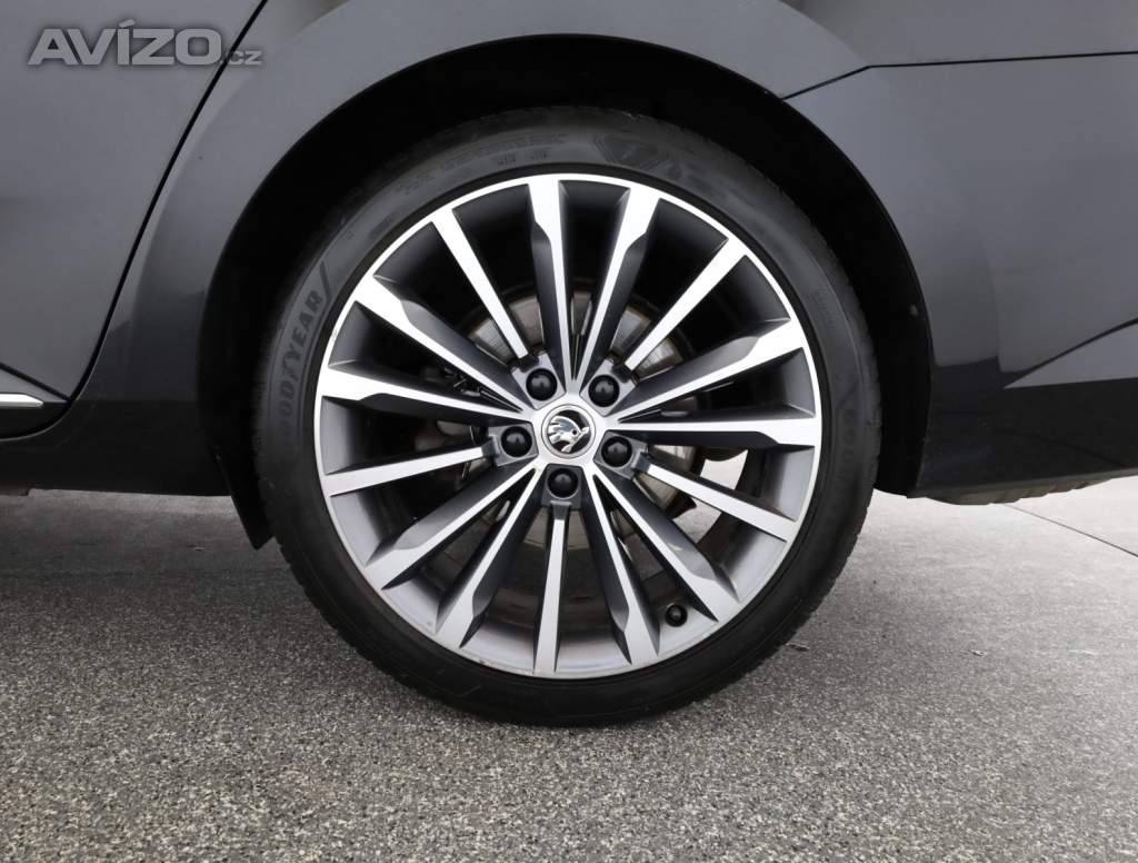 Foto inzerátu Skoda Superb 2.0 TDI