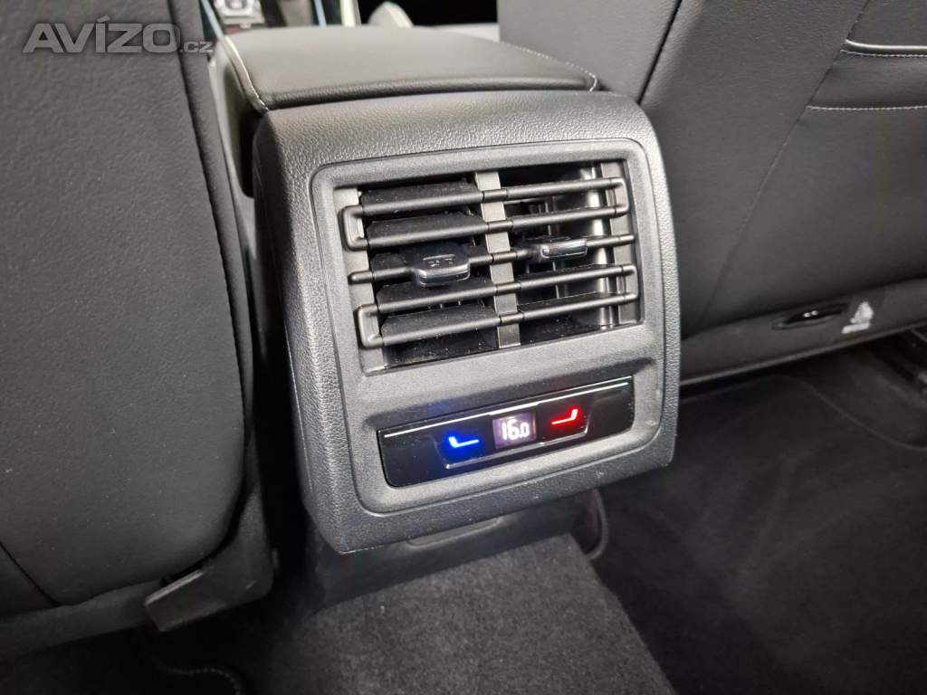 Foto inzerátu VW Golf 1.5 eTSI