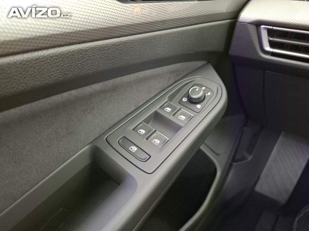 Foto inzerátu VW Golf 1.5 eTSI