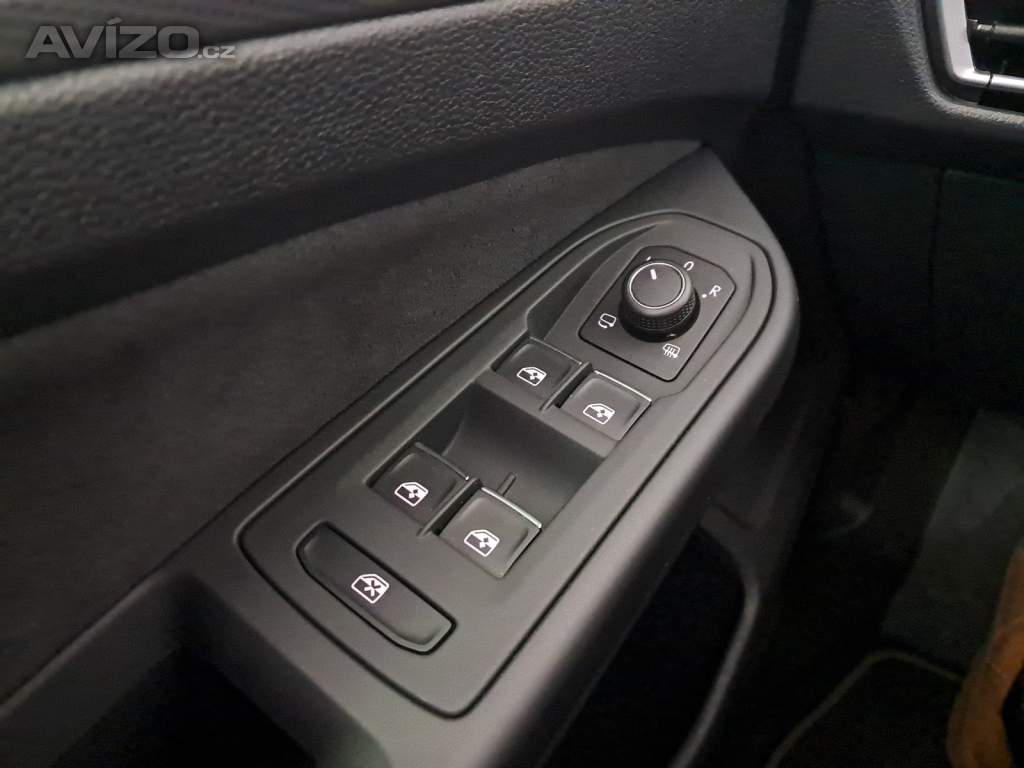 Foto inzerátu VW Golf 1.5 eTSI