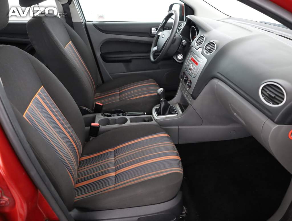 Foto inzerátu Ford Focus 1.6 16V
