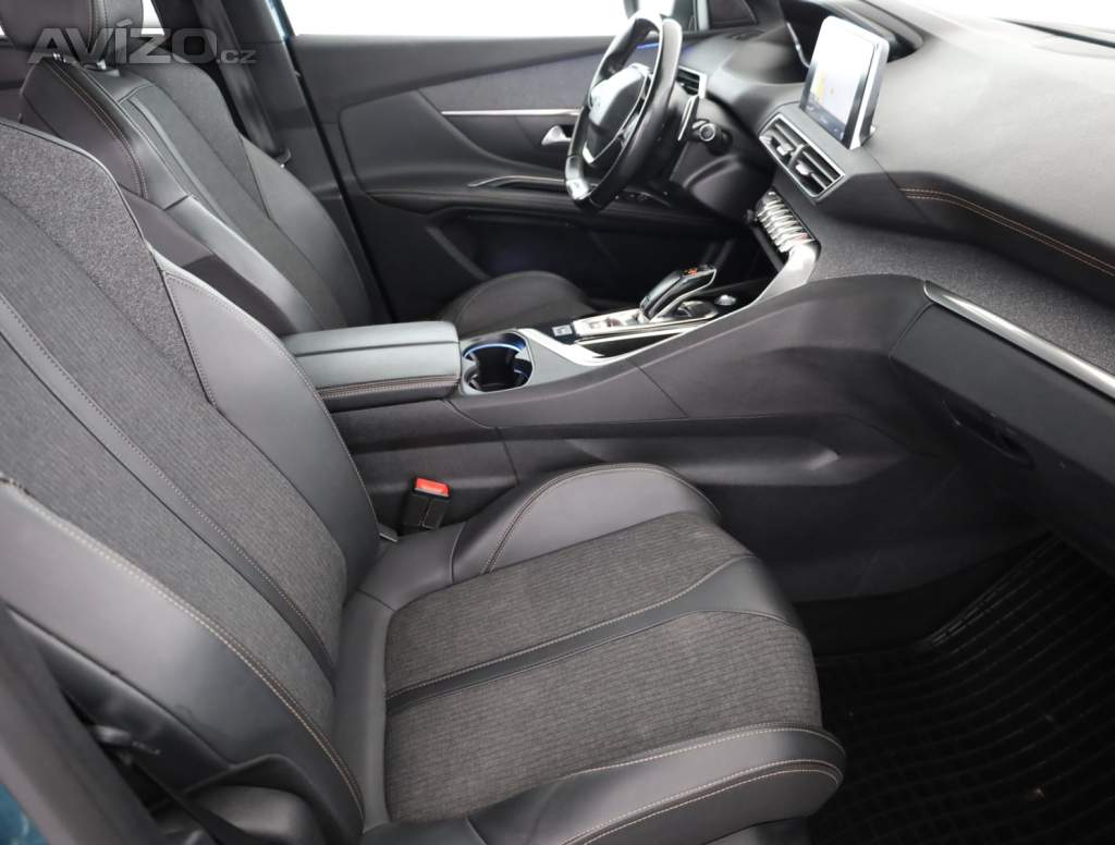 Foto inzerátu Peugeot 5008 1.5 BlueHDi