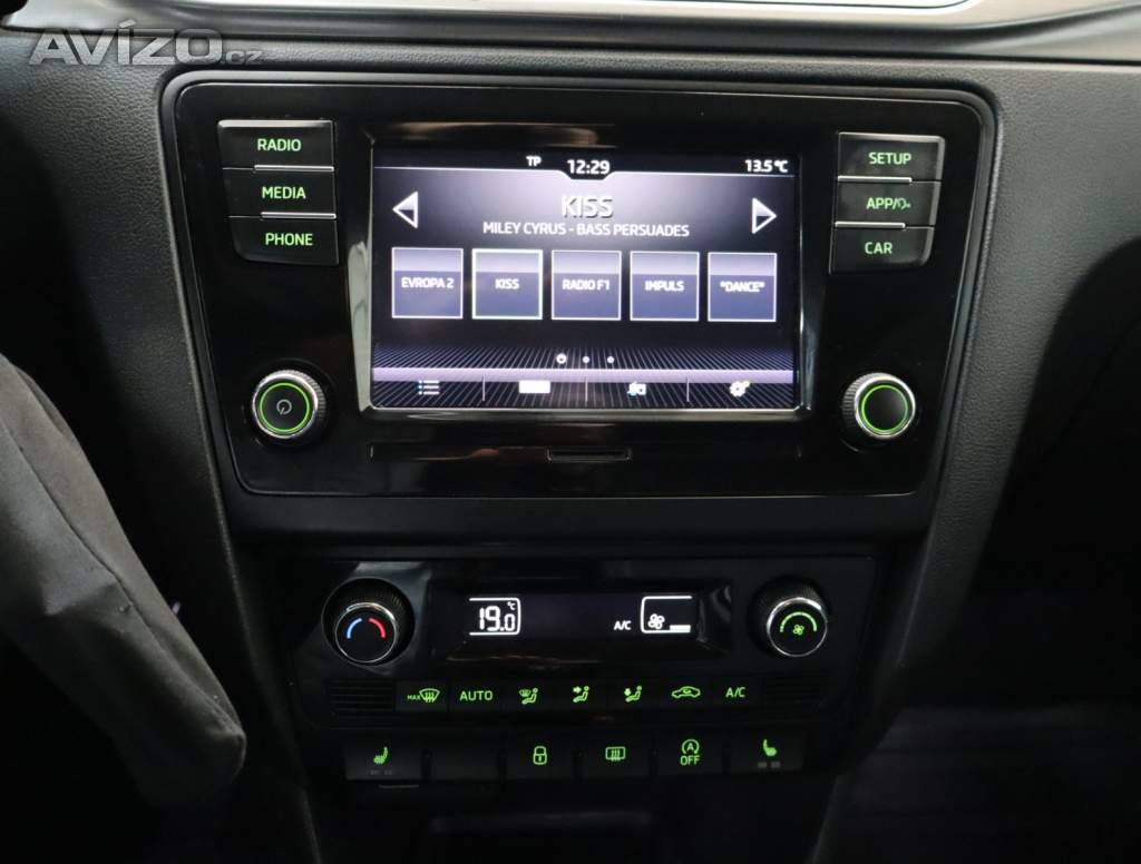 Foto inzerátu Skoda Rapid 1.0 TSI