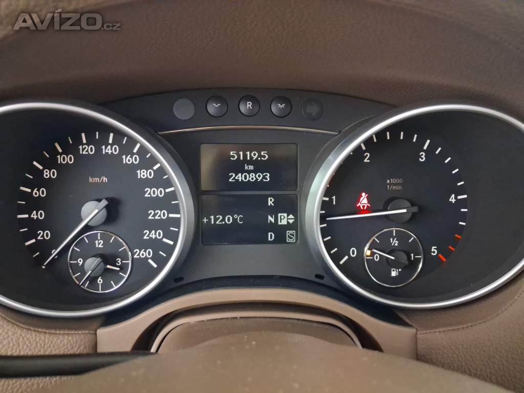 Foto inzerátu Mercedes GL 320 CDI