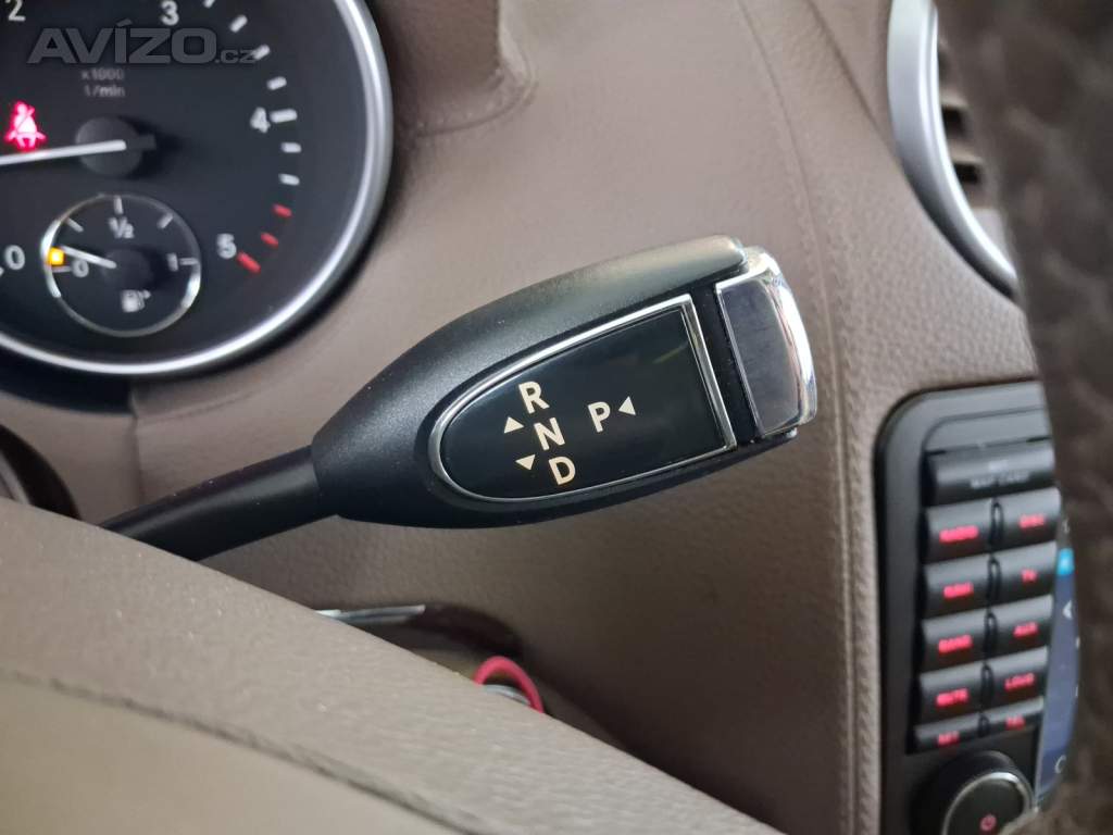 Foto inzerátu Mercedes GL 320 CDI
