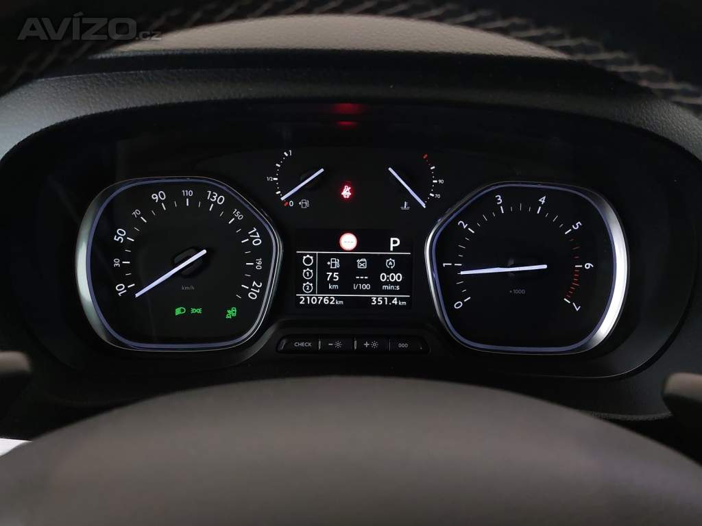 Foto inzerátu Peugeot Traveller 2.0 BlueHDi