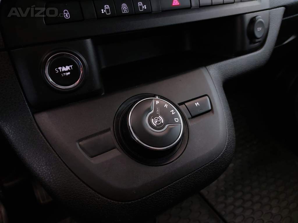 Foto inzerátu Peugeot Traveller 2.0 BlueHDi