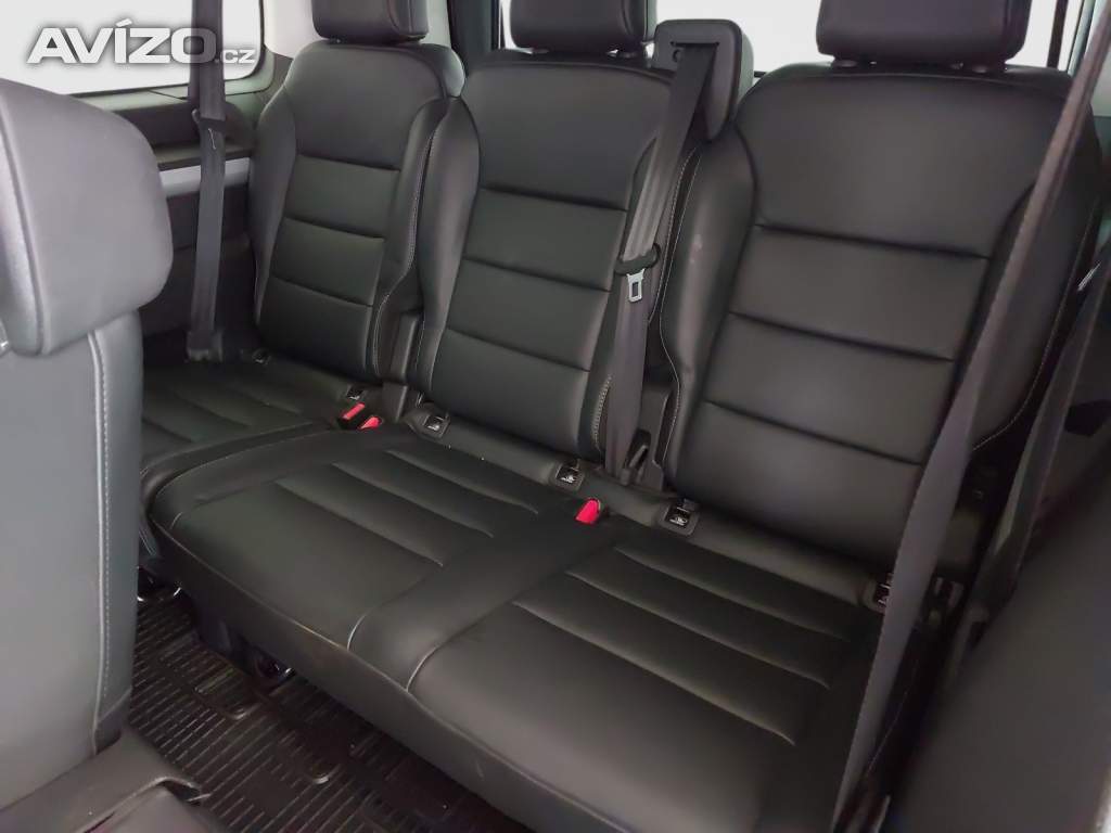 Foto inzerátu Peugeot Traveller 2.0 BlueHDi