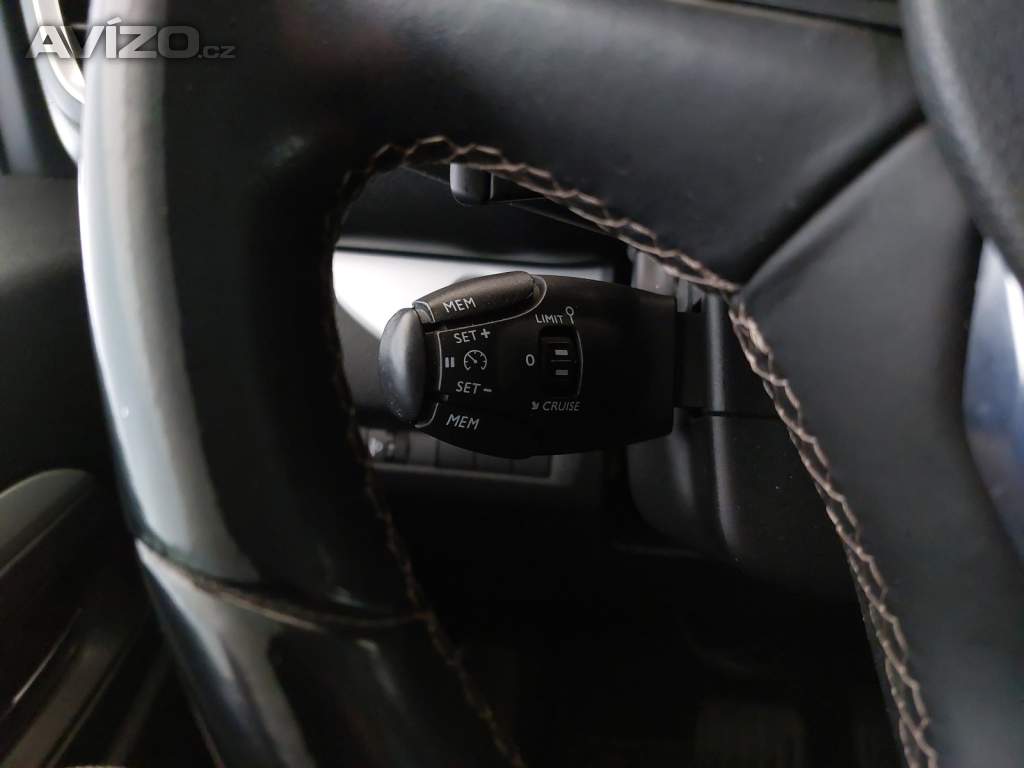 Foto inzerátu Peugeot Traveller 2.0 BlueHDi