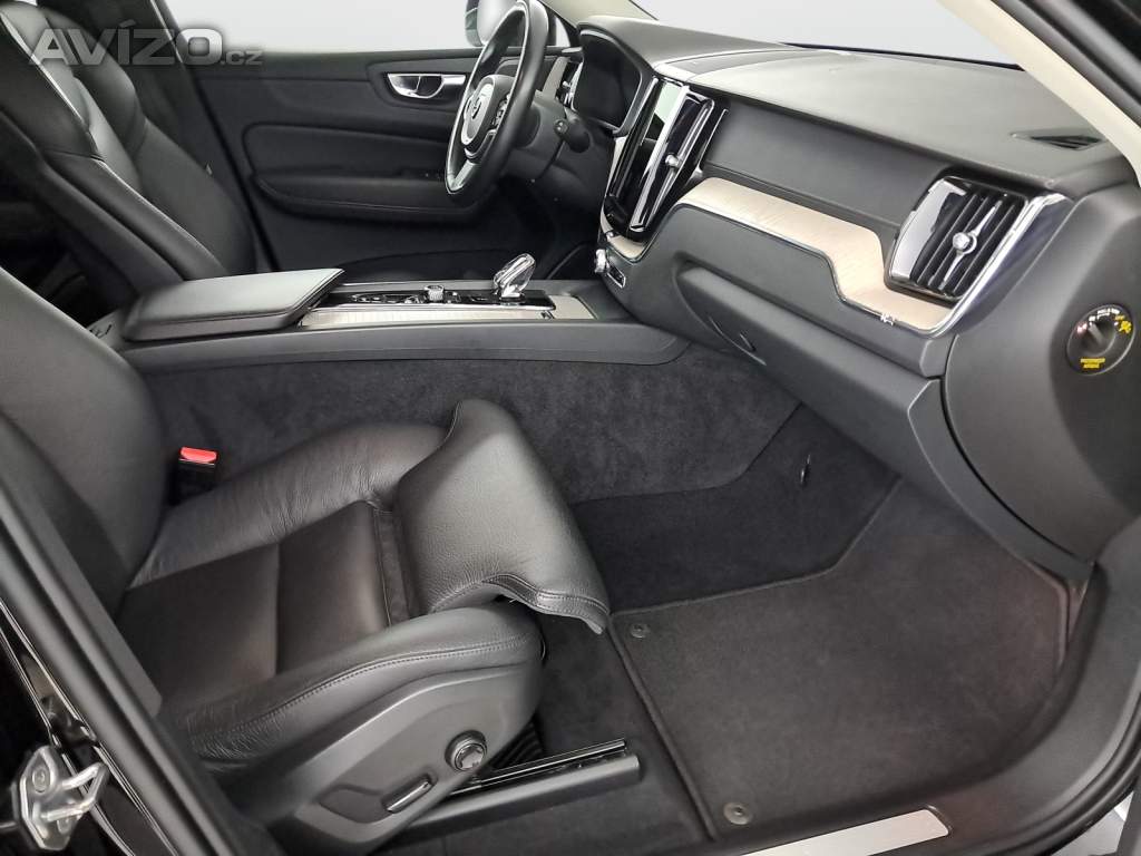 Foto inzerátu Volvo XC60 B4 AWD