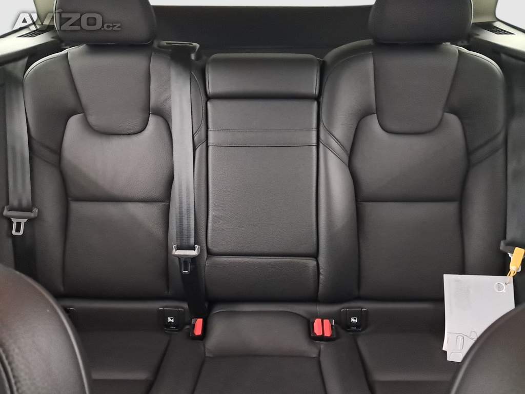 Foto inzerátu Volvo XC60 B4 AWD
