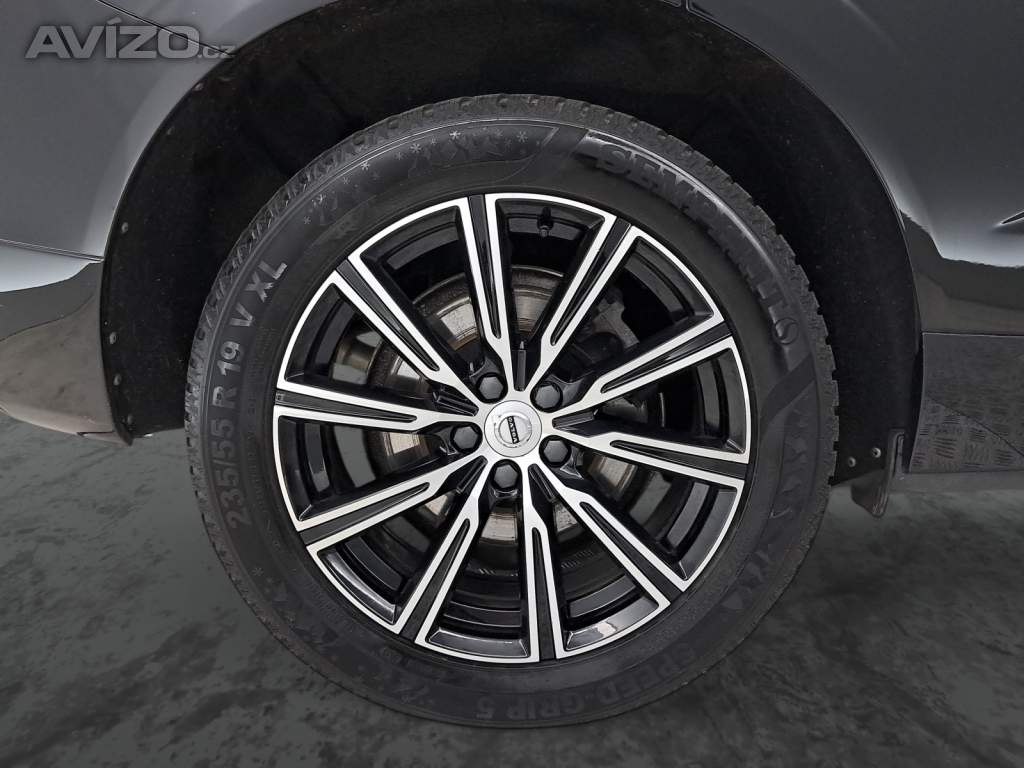 Foto inzerátu Volvo XC60 B4 AWD