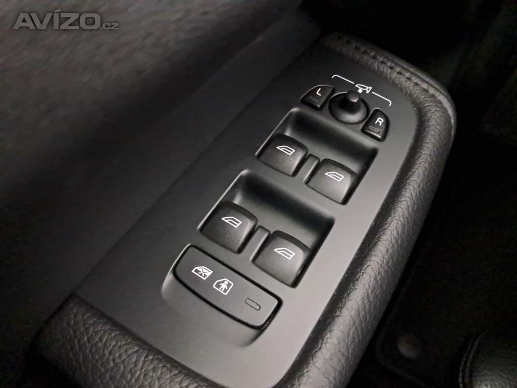 Foto inzerátu Volvo XC60 B4 AWD