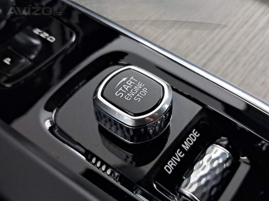 Foto inzerátu Volvo XC60 B4 AWD