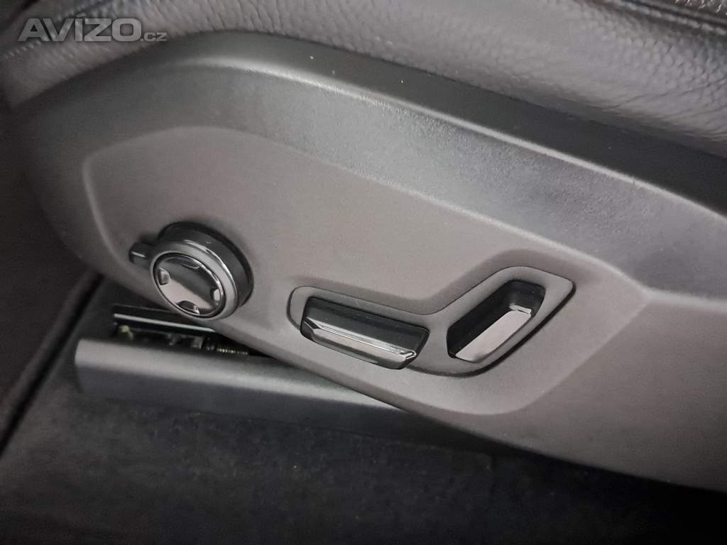 Foto inzerátu Volvo XC60 B4 AWD