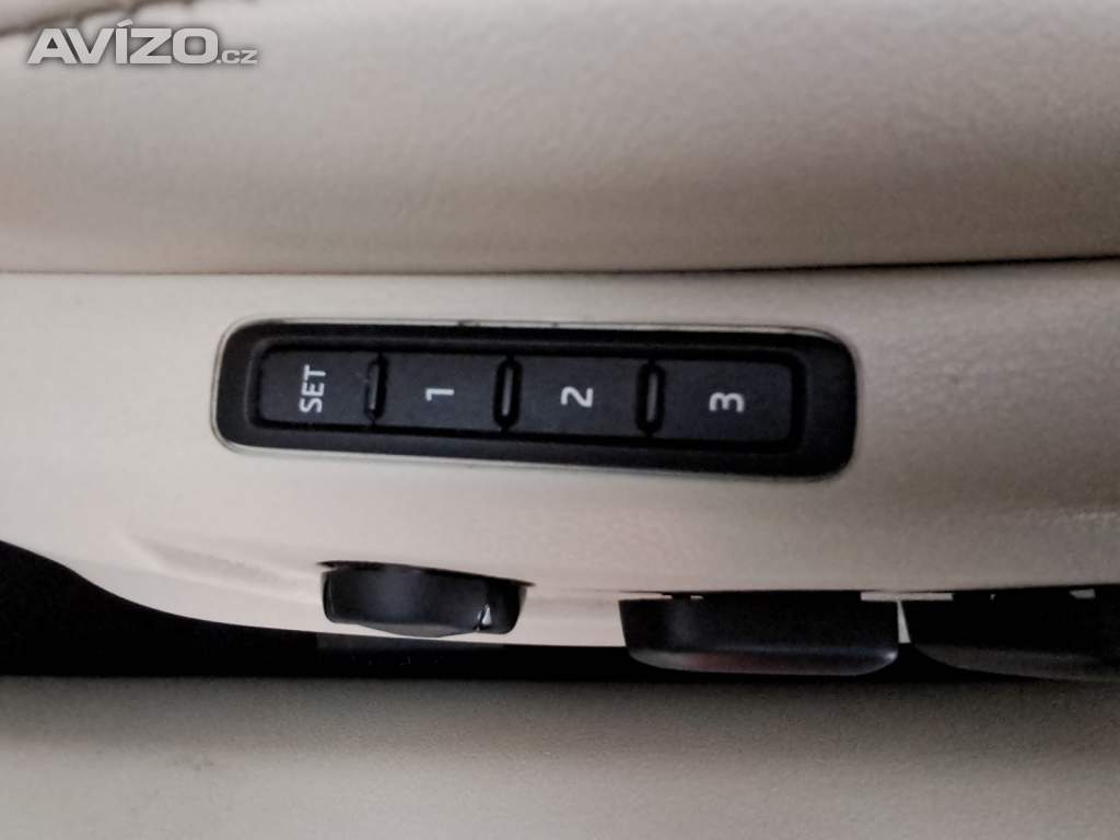 Foto inzerátu Skoda Superb 2.0 TDI