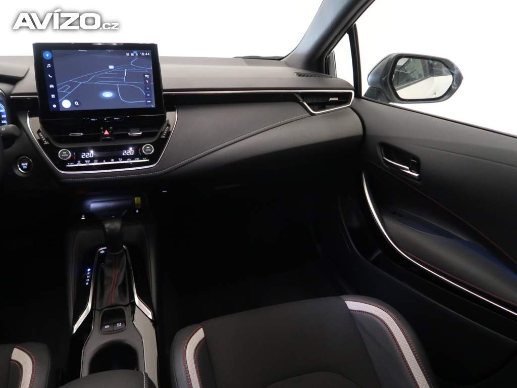 Foto inzerátu Toyota Corolla 1.8 Hybrid