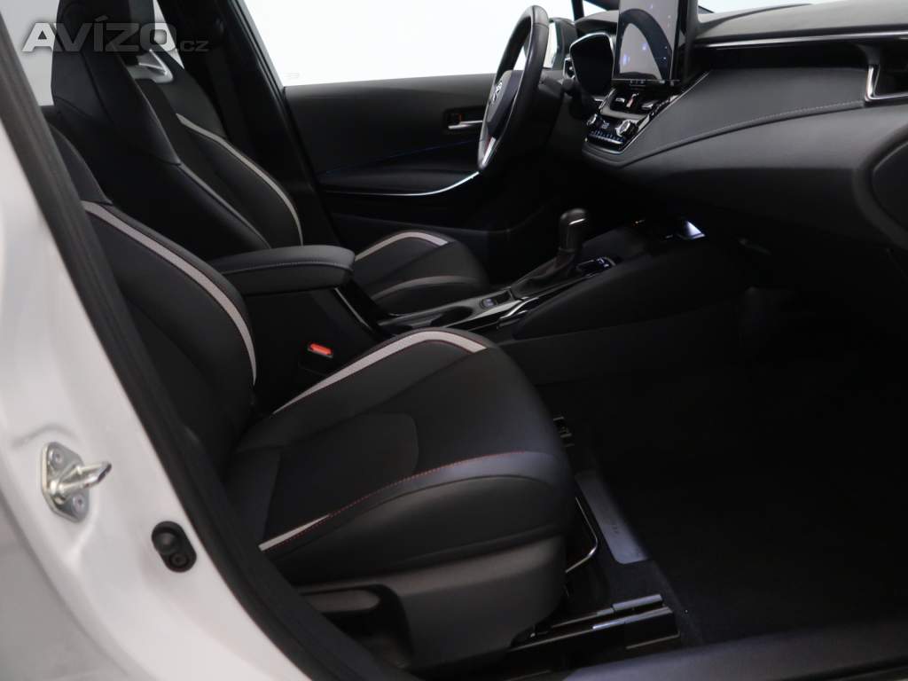 Foto inzerátu Toyota Corolla 1.8 Hybrid